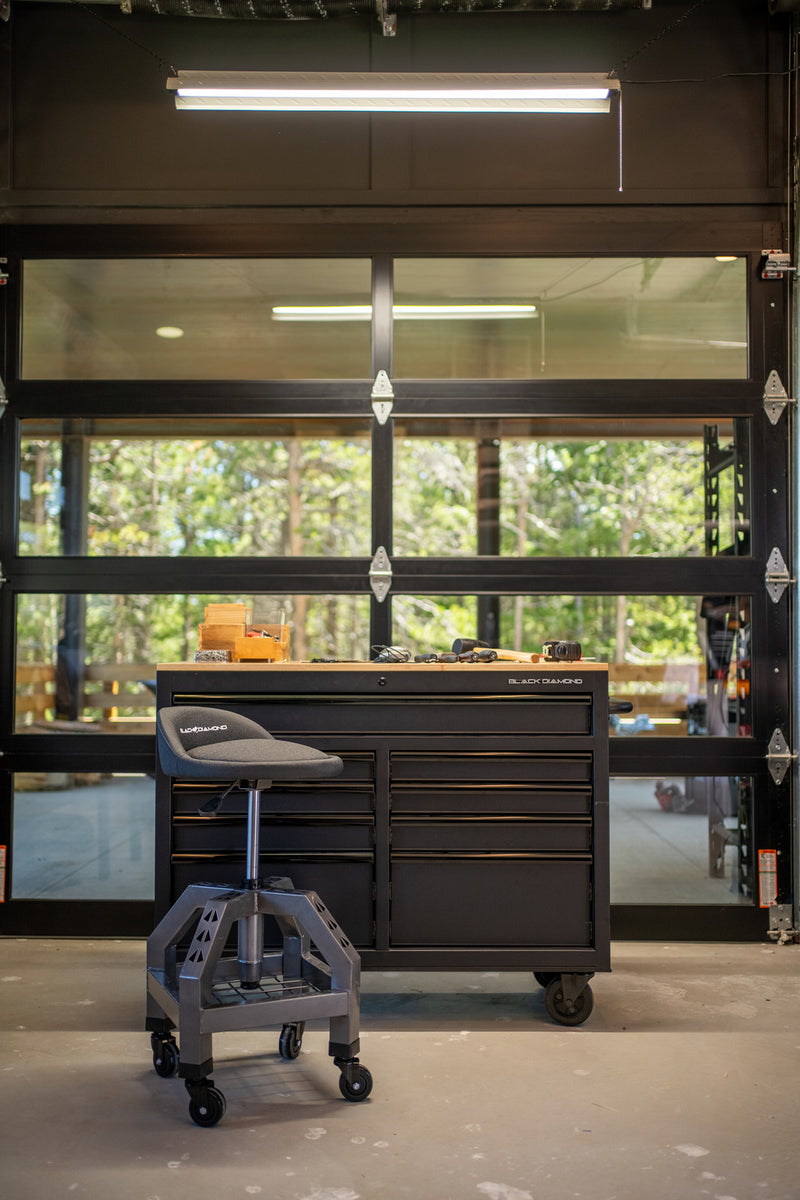 Adjustable Swivel Roller Shop Stool