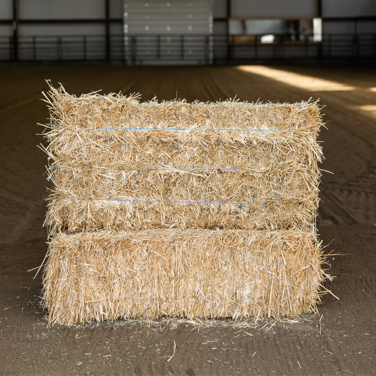 Standlee Straw 3 Tie